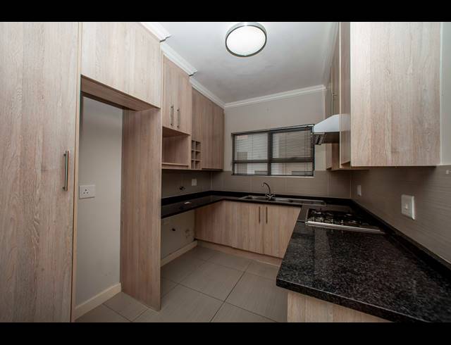 3 BEDROOM APARTMENT RENTED IN WILGEHEUWEL